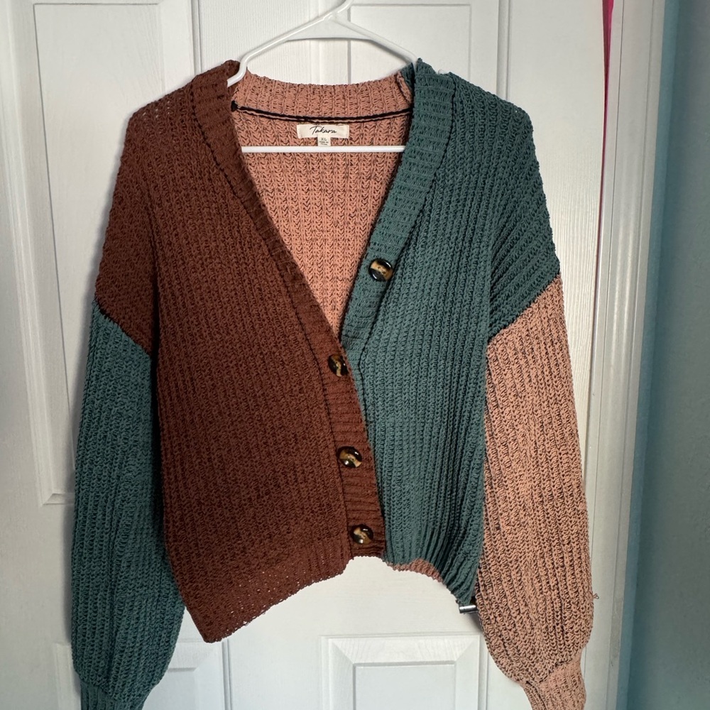 Takara Two-Tone Button-Up Cardigan in Brown and Teal
